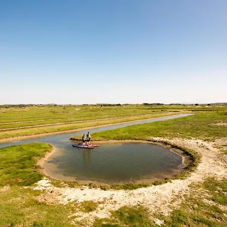 بيت للعطل Familial A *